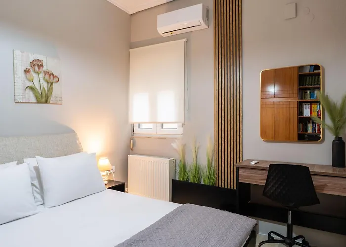 Chrispa's House Beachfront Bliss & Stunning Views Appartamento *