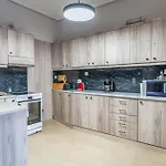 Apartmán Chrispa's House Beachfront Bliss & Stunning Views 50m From The *