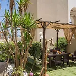 Chrispa's House Beachfront Bliss & Stunning Views 50m From The *