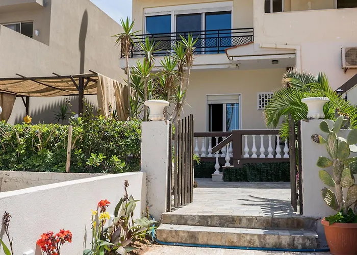 Apartment Chrispa's House Beachfront Bliss & Stunning Views Rethymno (Crete)