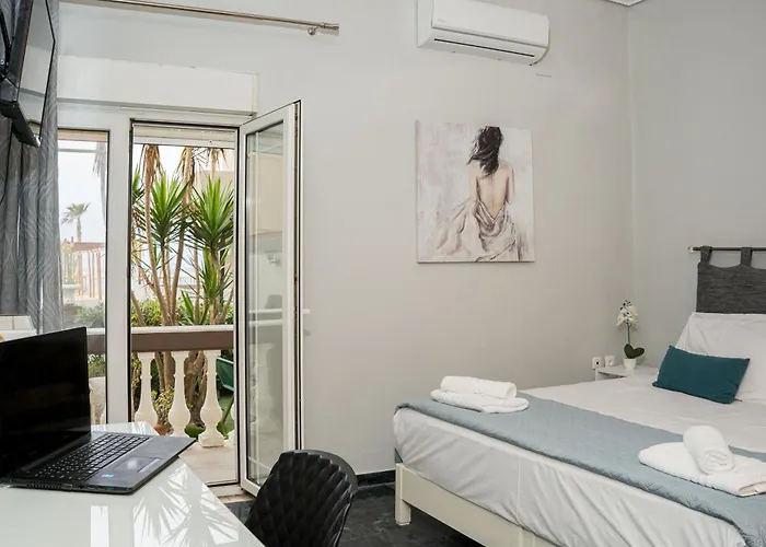 Апартаменты Chrispa's House Beachfront Bliss & Stunning Views Ретимно