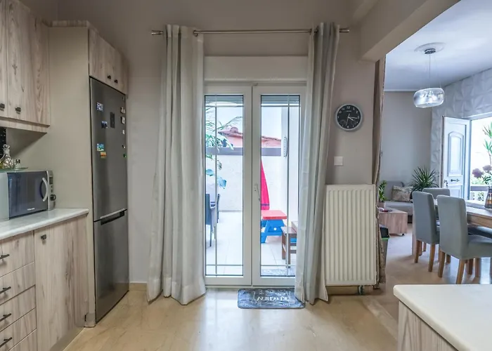 Chrispa's House Beachfront Bliss & Stunning Views Rethymno (Crete)